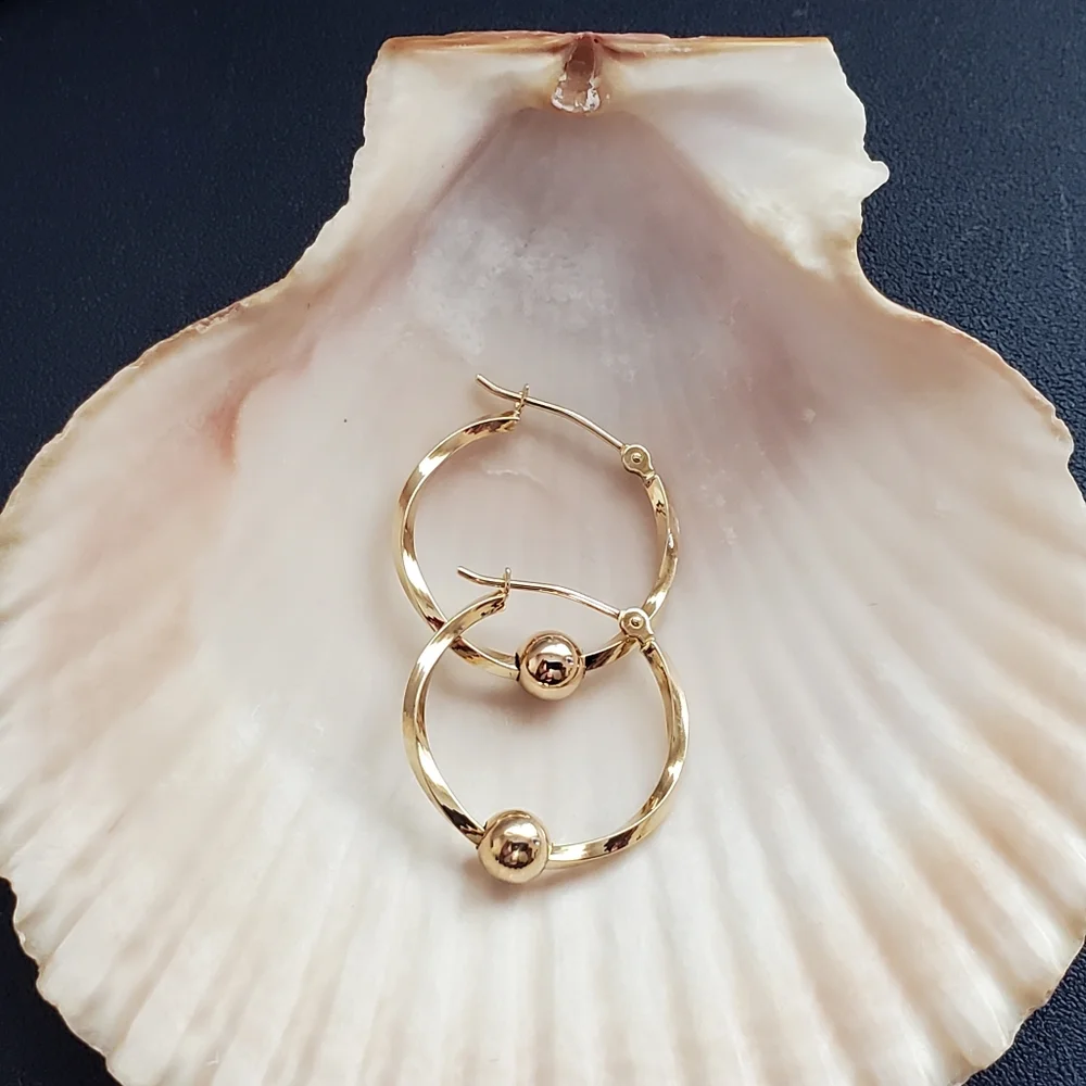 10K Yellow Gold Hoop Earrings - Picture 1 of 14